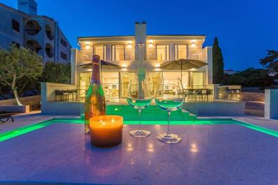 Villa Soleil blanc, luxury villa with private pool