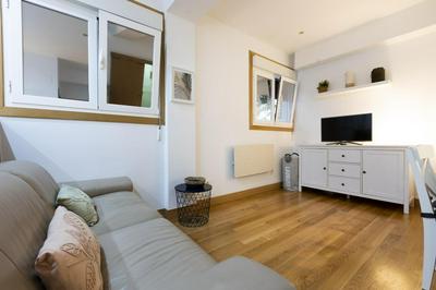 ARROLA by Smiling Rentals