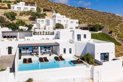 Psarou Black Villas