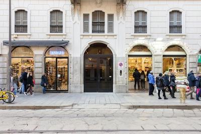 Walking to the Duomo from a Luxury Penthouse