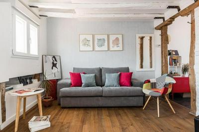 Charming La Latina Home