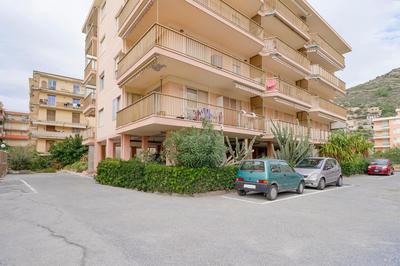 Near the Sea - wifi and parking