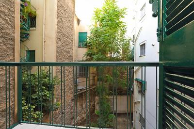 Golden Acropolis 3BD apartment