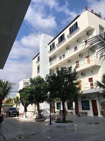 Sân Vườn Hotel Khánh Hòa