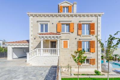 Seaside Luxury Villa Castello Rogoznica Heated Pool, Sauna, Gym & Jacuzzi