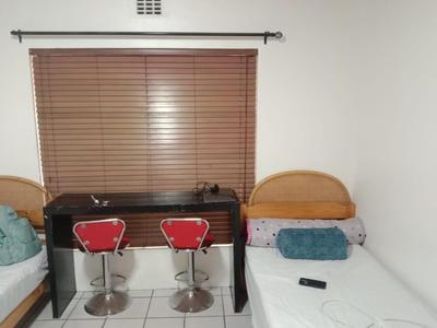 Cape Town 5 bedroom house Belhar