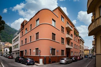 Pop House - Spacious flat next to Cathedral & Lake