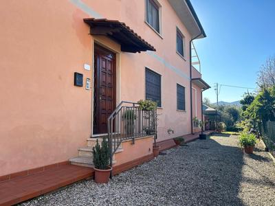 Albi’s house,terrazza ,Wi-Fi, parcheggio, AC