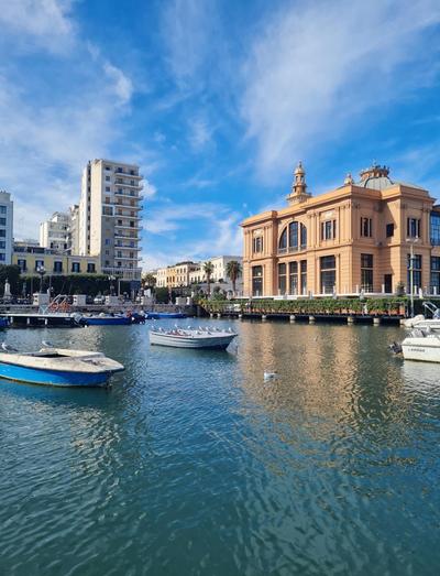 Casa Chloé - vicino al Porto e Basilica San Nicola