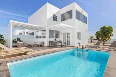 Villa Atlántica - Heated pool in Playa Blanca