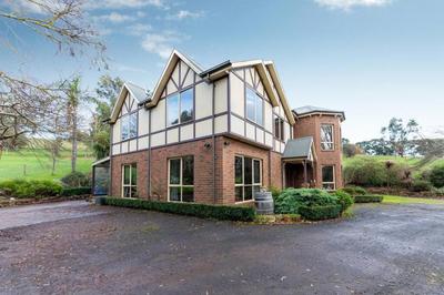 The Acreage in the Yarra Valley