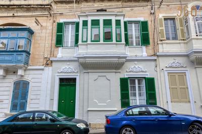 Cosy 4BR Townhouse in Sliema's Traditional Heart by 360 Estates