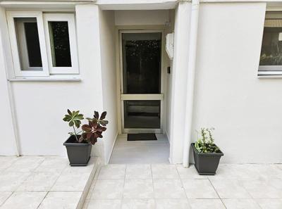 Traveller's Nest Apartment close to center,port,airport