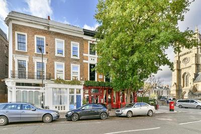 2BR Notting Hill with patio