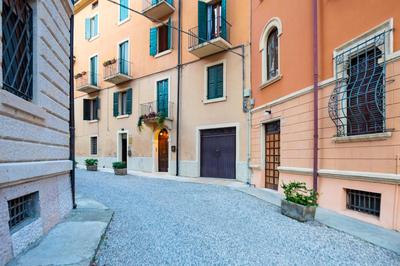 Verona Liberty Flats - Torricelle e Adige