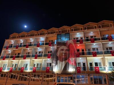 Blue Lake Otel
