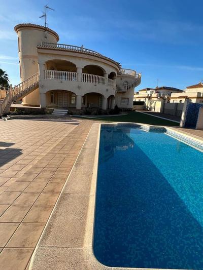 Villa with pool Playa Flamenca