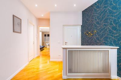Stylish Apartment at Piazza Municipio by Wonderful Italy