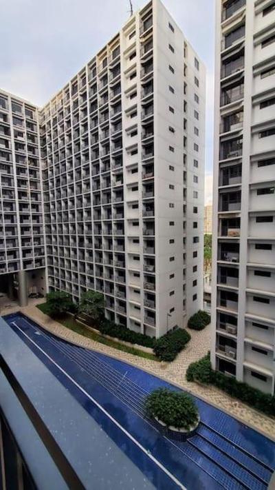 Shore 2 1Br Suite with Balcony within Mall of Asia Complex