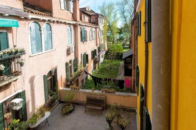 Biennale Comfort House - modernità a Castello