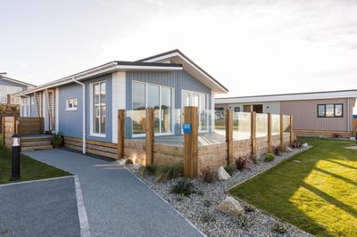 Luxury Harlyn Lodge in Holywell Bay