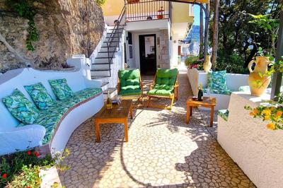 Amalfi Sea View Villa with Solarium Terrace & Bbq
