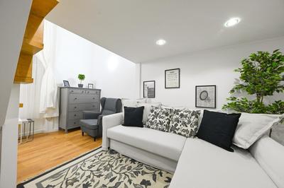 Charming apartment in Damjanich str., Lucas