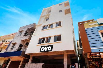 Super Hotel O R Square Uppal