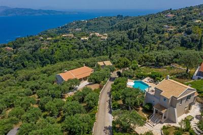 Villa Kokokilas by Villa Plus