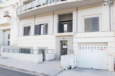 Spinola Bay Large 1 Bedroom Apartment for 4