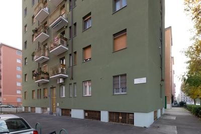 GuestHost - Cimiano M2 Balcony Apartment
