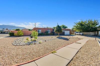 Loma NE Heights 3 bedroom Pool/HotTub!