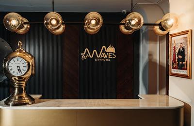City Hotel by Waves