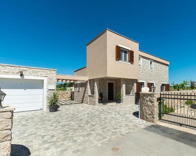 New luxury villa with swimming pool, sauna, near beach - by Traveler tourist agency Krk ID 2380 br 4