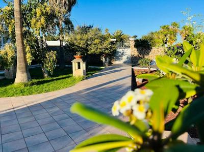 Kishni, peaceful and luxury suite villa