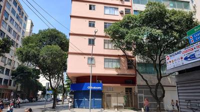 Moderno e bem localizado em Copacabana