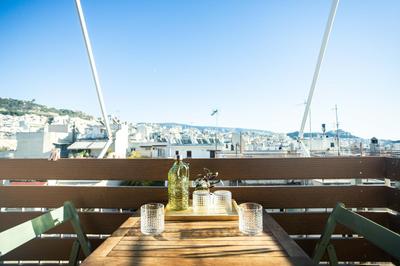 The Olive - Renovated Penthouse - Kipseli Studio