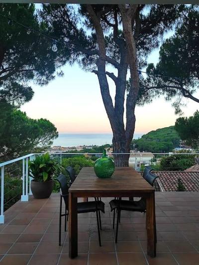 Casa Can Bellavista Barcelona town house