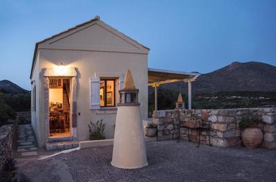 Palaiopolis house