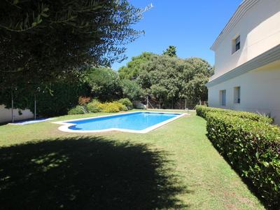 Moderno apartamento con piscina, jardín, cerca de la playa, ciudad y rutas de senderismo - ES-228-74