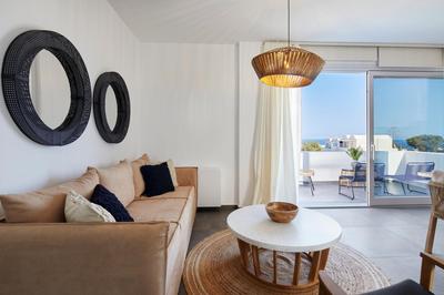 EPICENTER LUXURY RESIDENCE