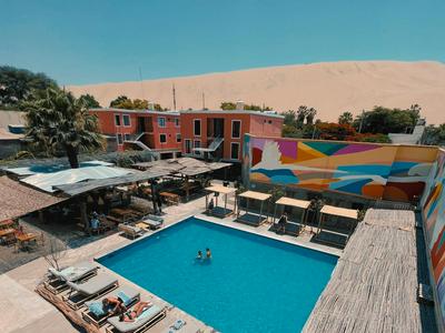 Viajero Huacachina Hostel