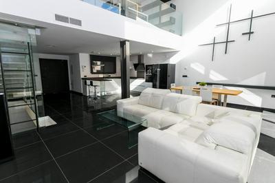 Casa Bulevar - Exclusiva casa muy moderna en zona tranquila