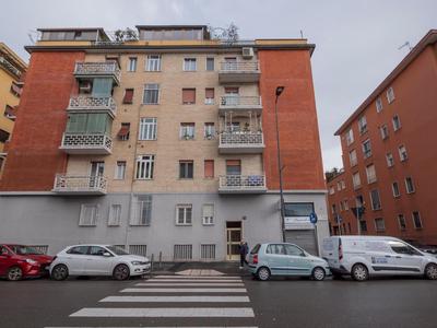 [IHost Apartment] - Romilli 17A