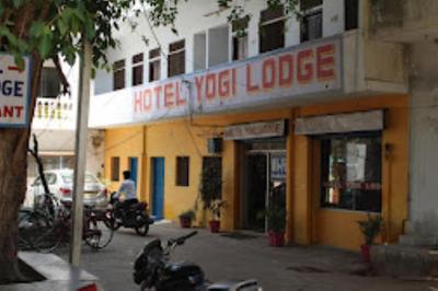 Hotel Yogi Lodge , Khajuraho