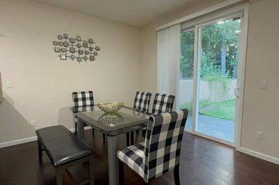 B11-Reunion Villa for relaxation, fenced yard, many BRs