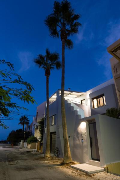Antigoni's Seaside Lodge, a beach retreat!