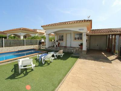 Casa cerca del mar con piscina privada, wifi, aire opcional, mascotas bienvenidas, playa para perros. - ES-184-55
