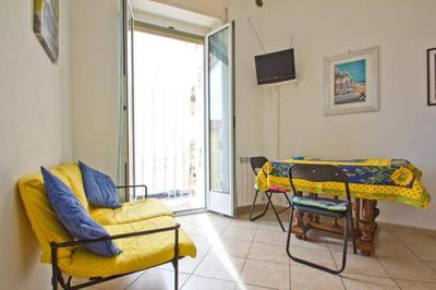 Case vacanze Mirko IMPERIA BORGO MARINA