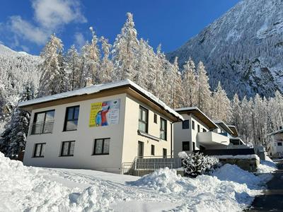 ALPsmart Apartments - Playground, Bike garage, Terrace, Sauna, near Lake